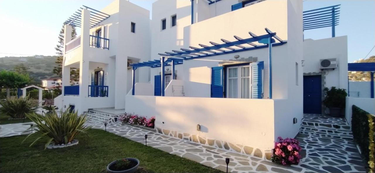 Dora 2 Studios Batsíon Exterior foto